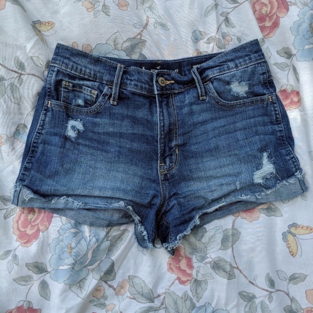 summer sale✨Holliste High Rise Short-Short, Size 5